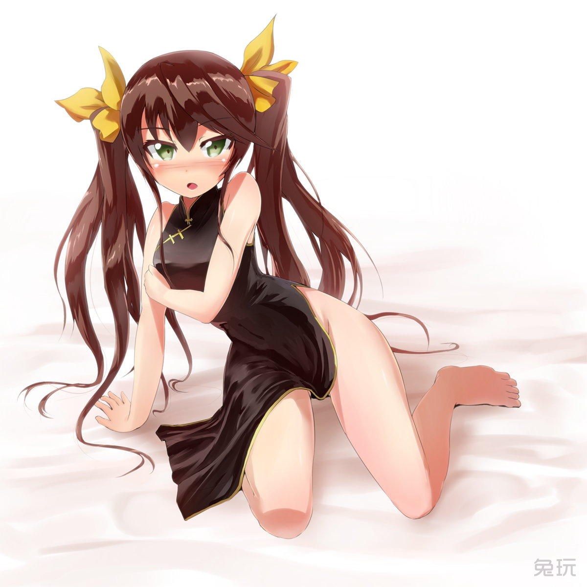 叉着腰的动漫美少女 美女动漫