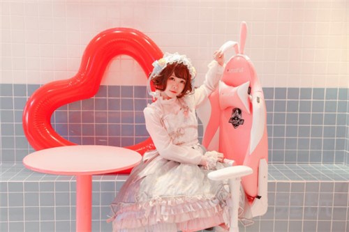 萌翻电竞少女心,傲风新款粉色电竞椅--樱の雪兔