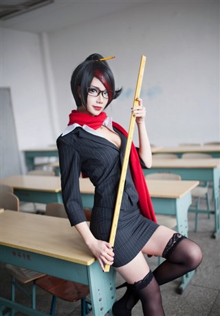女校长菲奥娜cos:快和校长一起来拍教室.avi