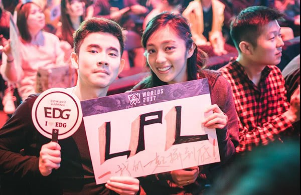 赛首轮落幕 RNG三场比赛全胜_兔玩英雄联盟移