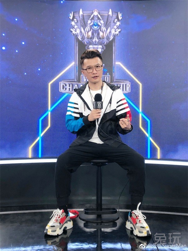 任栋秀S8帅气外套 JackeyLove韩服疯狂上分