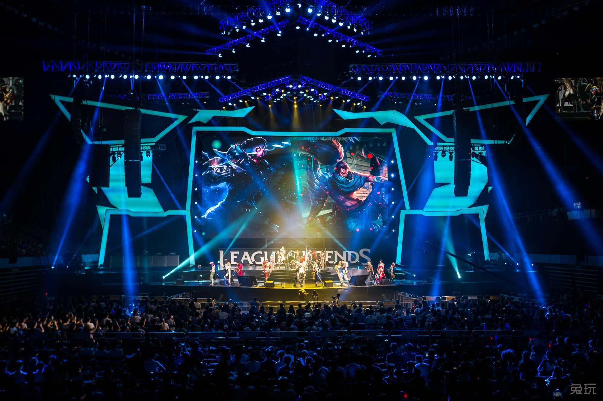 英雄联盟四周年庆典 第二日主舞台图集(3)