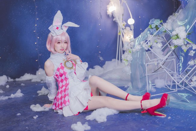 爱丽丝梦游仙境-兔子小姐手办cos(3)