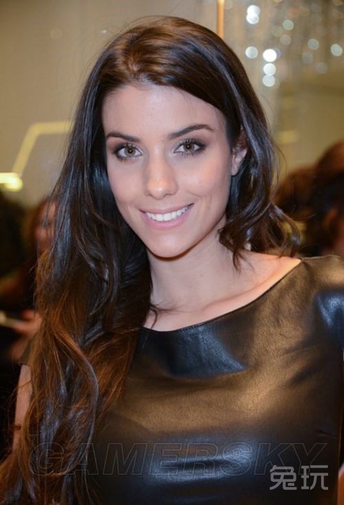 fifa ol3萨尼亚娇妻出席派对性感惹火高清图片(4)